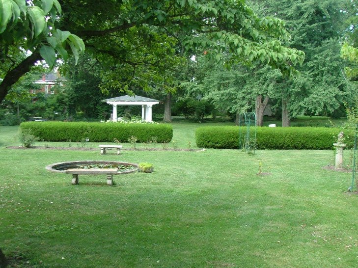 Nannine Clay Wallis Arboretum, United States